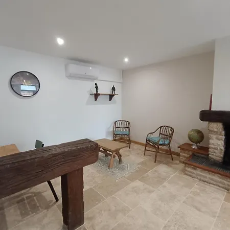 Les Murmures Desbordes Appartement *