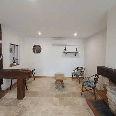 Les Murmures Desbordes Appartement Chateauvillain