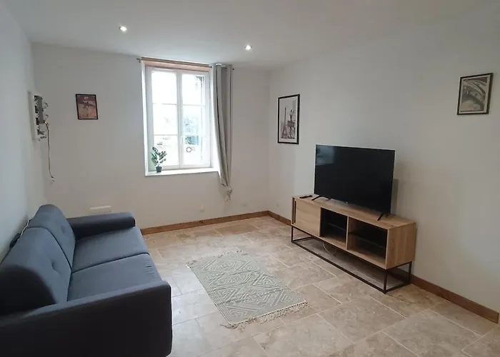 아파트 Les Murmures Desbordes Chateauvillain